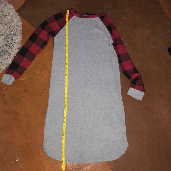 Grey Dress With Red Plaid Sleeve - Picture 3 of 4